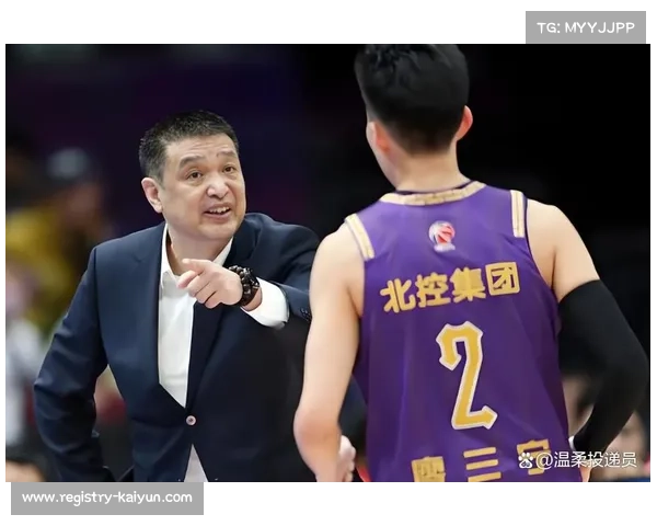 张庆鹏接替闵鹿蕾成为北控男篮新任主教练开启球队新篇章 张庆鹏接替闵鹿蕾成为北控男篮新任主教练开启球队新篇章